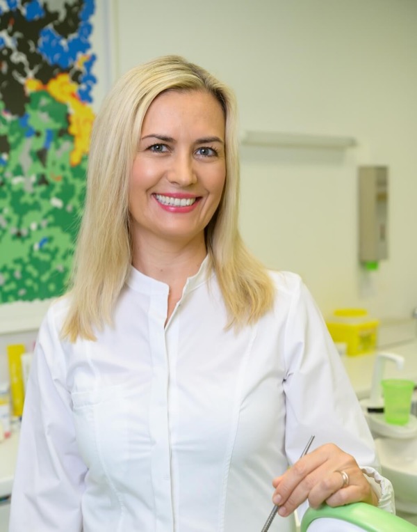 Zobozdravnica Martina Sever Košak, dr. dent. med.